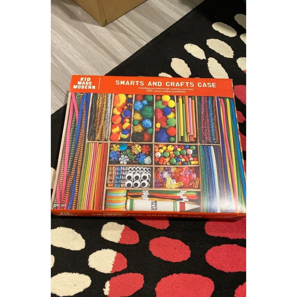Smarts and Crafts Case